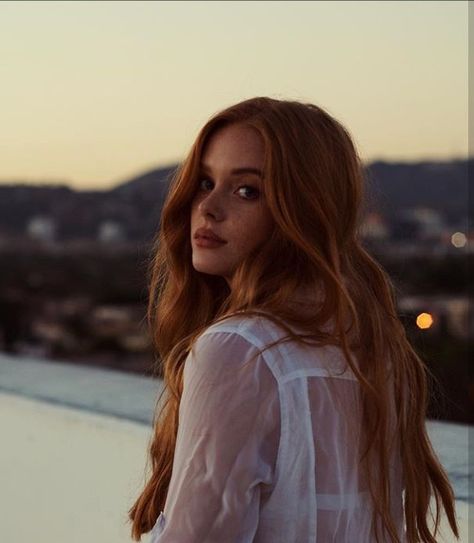 Abigail Cowen, Lily Bloom, Female Character Inspiration, It Ends With Us, Long Red, Ginger Hair, Young Woman, Hair Goals, Cortes De Cabello Corto