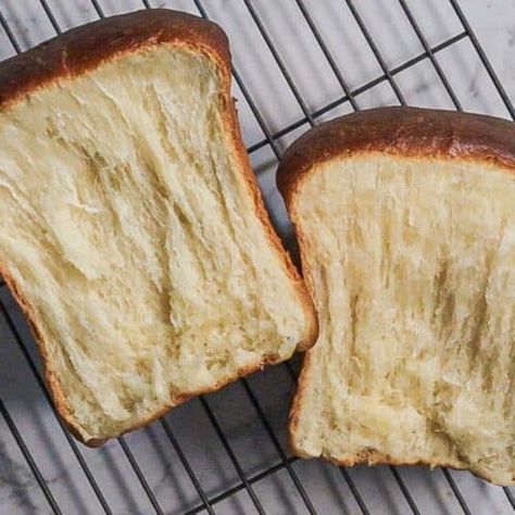 Hokkaido Milk Bread Recipe (Easy, Fluffy Japanese Milk Bread) Starters Snacks, Tangzhong Method, Bread Bread Machine, Steam Oven Recipes, Hokkaido Milk Bread, Japanese Milk Bread, Milk Bread Recipe, Milk Bun, Japanese Bread