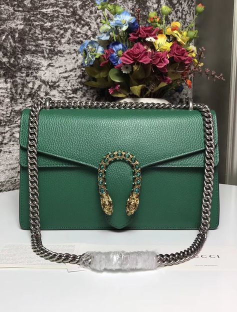 Gucci Dionysus Green Leather Medium Shoulder Bag Gucci Purse Outfit, Bowling Bags, Bag Green, Lv Handbags, Balenciaga Bag, Burberry Handbags, Gucci Handbags, Hobo Handbags, Asian Style