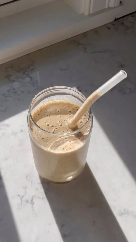 Protein Smoothie Aesthetic, Protein Aesthetic Gym, Protein Shakes Aesthetic, Shakes Aesthetic, Protein Shake Aesthetic, Chocolate Protein Shake Recipes, Shake Aesthetic, Protein Aesthetic, Arbonne Shakes