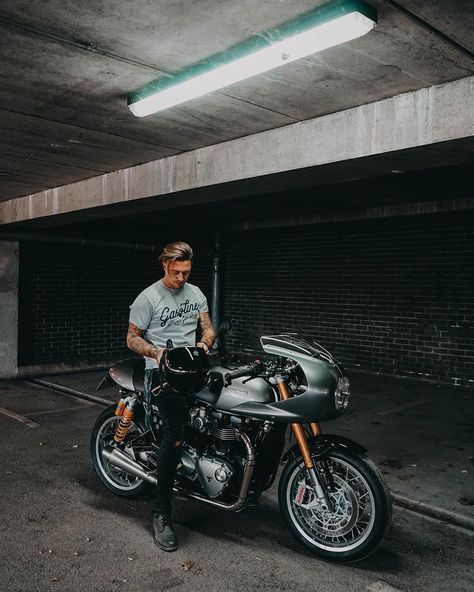 𝙵𝙻𝙾𝚈𝙳 on Instagram: “• Sunday Club •” Triumph 1200, Adventure Bike Motorcycles, Triumph Cafe Racer, Scrambler Custom, Triumph Thruxton, Bike Photoshoot, Bike Pic, Custom Cafe Racer, Brat Style