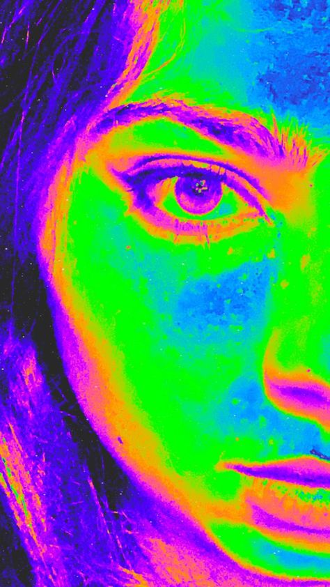 Abstract Photography Ideas People, Neon People Art, Colorful Face Reference, Neon Portrait Art, Trippy Self Portrait, Trippy Portrait Art, Expressive Color Art, Euphoric Paintings, Neon Portrait Painting