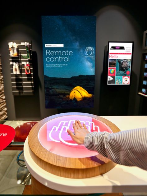 Interactive Retail, Touch Screen Kiosk, Interactive Space, Interactive Kiosk, Interactive Displays, Interactive Table, Digital Retail, Interactive Museum, Interactive Exhibition