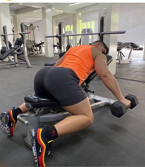 Gay Club Outfit, Gym Men Motivation, Seluar Ketat, Buttocks Workout, Big Big, Muscular Men, Big Men, Stylish Men, The Gym