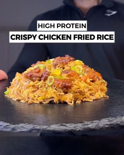 High Protein | Low Calorie on Instagram: "1️⃣ or 2️⃣? Which High Protein Low Calorie Recipe is your Favorite?💪By @jalalsamfit 

1️⃣High Protein Crispy Chicken Fried Rice!🔥💪By @jalalsamfit 

Macros per serving (total 2 serving)

529 calories - 61g protein / 46g carbs / 12g fat

INGREDIENTS

• 300g chicken breast cut into cubes (raw weight)
• 1 tsp garlic powder
• 1 tsp onion powder
• 1 tsp black pepper
• 1 tap paprika
• 1 tbsp light & dark soy sauce
• 15-20g corn flour (you can use plain flour)
Mix till well combined
Cook on high heat with 1-2 tsp olive oil. 2-3 mins each side till golden and crispy

For the fried rice:

• 1 cup mixed veg (100g) i used carrots, corn and peas
• 2 eggs + 2 egg whites
• 240g leftover cooked rice
• 1 tbsp soy sauce (can add more if needed)
• 1 tbsp ouster sa Crispy Chicken Fried Rice, Crispy Chicken Burgers, Chicken Fried Rice Recipe, Easy Healthy Meal Prep, Makanan Diet, Chicken Fried Rice, Chicken Fried, Crispy Chicken, High Protein Recipes