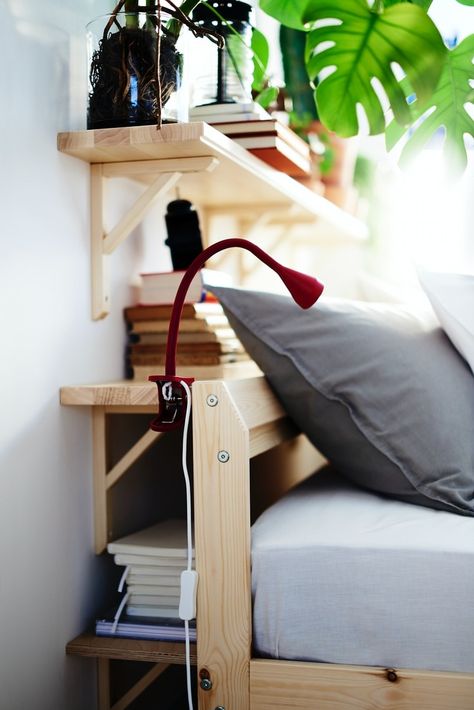 Ikea Small Spaces, Narrow Bedroom, Små Rum Lidt Plads, Cama Ikea, Malm Bed, Ikea Wall, Small Workspace, Ikea Catalog, Ikea Bed