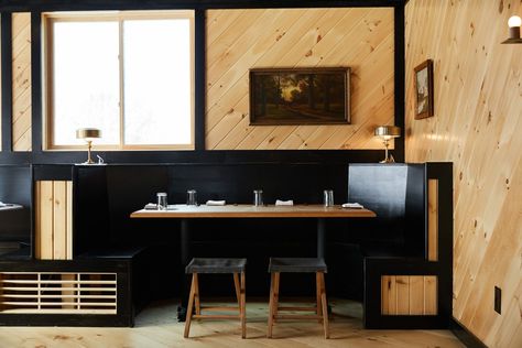 Studio Tack transforms 1960s motor lodge into cosy mountain retreat in New York's Catskills Whiskey Lounge, New York Studio, Custom Chair, Hotel Interiors, Modern Cabin, Mountain Retreat, Upstate New York, Hospitality Design, Farm Table