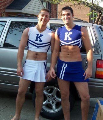 Male Cheerleaders, Crop Top Boys, Boys Wearing Skirts, Guys In Skirts, Cheerleader Outfit, Men Wearing Skirts, Gender Fluid Fashion, Athletic Skirts, Cheer Outfits