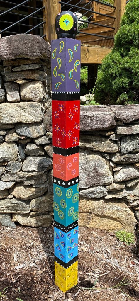 Peace Pole Diy, Peace Pole, Garden Totem, Art Pole, Painted Post, Garden Totems, Garden Poles, Totem Poles, Lawn Art