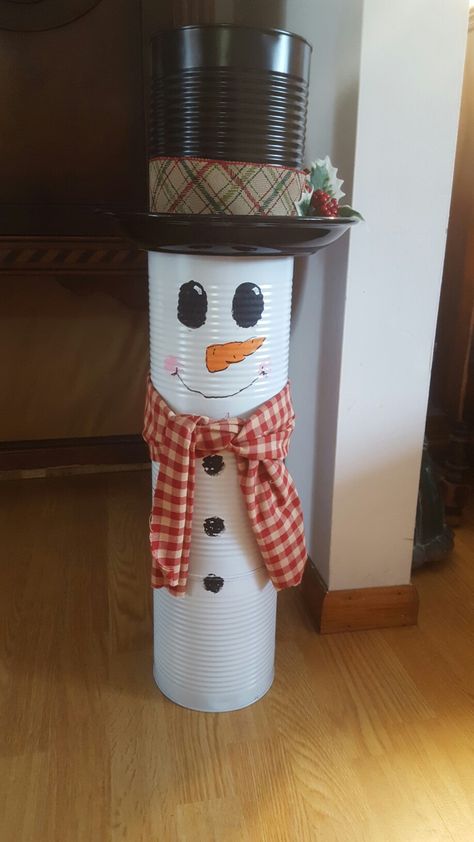 Coffee Can Snowman Snowman Out Of Coffee Cans, Crafts With Coffee Cans, Coffee Can Snowman, Christmas Tin Can Crafts Ideas, Tin Can Snowman, Coffee Can Diy Projects, Can Snowman, Coffee Can Crafts, Recycled Christmas Decorations