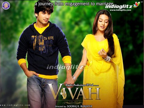 Vivah Vivah Movie Pics, Vivah Movie, Romantic Dialogues, Romantic Drama Film, Romantic Love Song, Movie Pic, Bollywood Couples, New Whatsapp Status, Romantic Drama