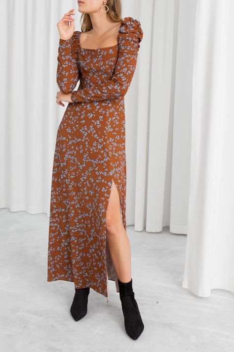 Floral Dresses 2019: The Best Summer Floral Dresses Floral Dress Outfits, Fall Floral Dress, Vintage Floral Dress, Casual Summer Dresses, Mode Inspiration, Classy Dress, Looks Vintage, Floral Maxi, Fall Dresses