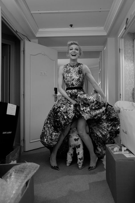 Raw Motherhood, Greg Williams, Catherine Élise Blanchett, Celebrity Photography, Celebrity Photographers, Architecture Tattoo, Cate Blanchett, Wedding Humor, Cannes Film Festival