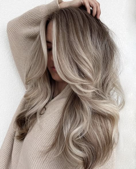 Balayage For Ash Blonde Hair, Ash Blonde Color Chart, Light Blonde With Brown Lowlights, Blonde Hair Brown Balayage, Bright Cool Blonde Balayage, Cool Blonde Pale Skin, Blonde Melt Hair, Walnut Blonde Hair, Ash Blonde Smudge Root