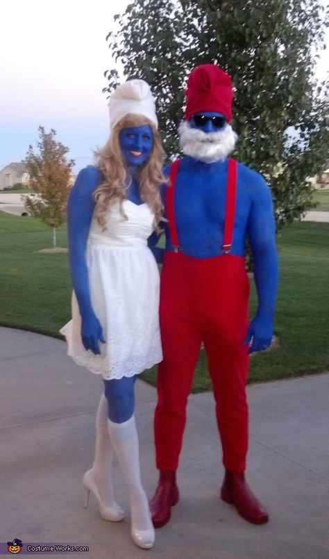 Samantha: My husband and I have been attending this same Halloween Party for the past 11 years. The bar is set fairly high since we all are competitive when it comes... Smurfs Halloween Costume, 80s Diy Costume, Smurfette Costumes, Smurf Costume, Halloween Costumes Diy Couples, Kostuum Halloween, Diy Couples Costumes, Halloween Parejas, Halloween Costumes 2016