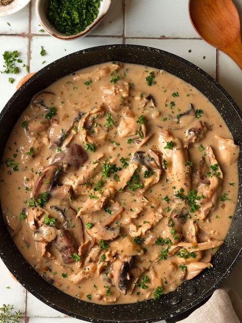 Leftover Turkey Fricassee Turkey Fricassee Recipe, Leftover Turkey Curry, Turkey Curry, Serving Ideas, Classic French Dishes, Whole Turkey, 20 Minute Recipes, Thanksgiving Meal, Turkey Sandwiches