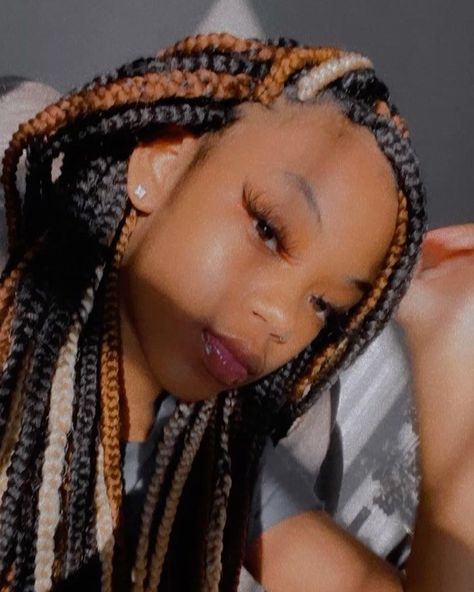 Color Box Braids, Big Box Braids Hairstyles, Instagram Hairstyles, Braids Styles, Faux Locs Hairstyles, Box Braids Hairstyles For Black Women, Braids Hairstyles Pictures, Cute Box Braids Hairstyles, Box Braids Styling