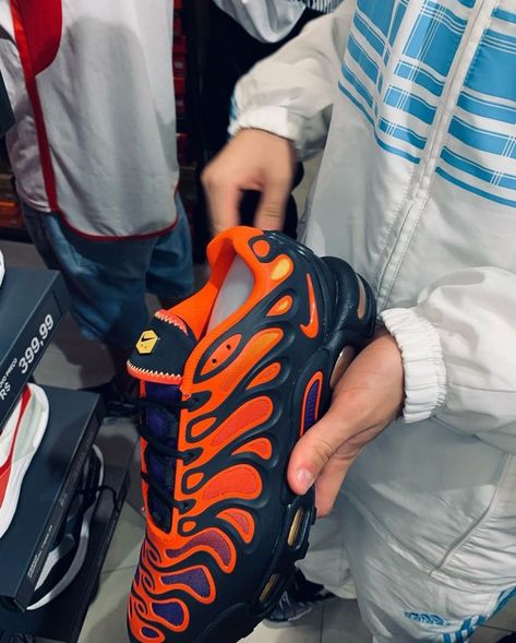 NIKE Air Max Plus,shoes,running,nike,berand,style,sport #nike #shoes #sport #airmax #run #running #runningshoes #model #fashion Sport Nike, Running Nike, Style Sport, Shoes Sport, Air Max Plus, Nike Air Max Plus, Shoes Running, Model Fashion, Toe Sandals