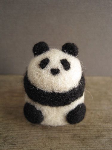 Little Panda Bear - Needle felted | www.birdonwirestudio.blo… | Flickr Rabbit Anatomy, Felted Panda, Needle Felting Tutorial, Bear Felt, Needle Felting Diy, Wool Felt Projects, Felted Wool Crafts, Needle Felting Projects, Felt Christmas Ornaments