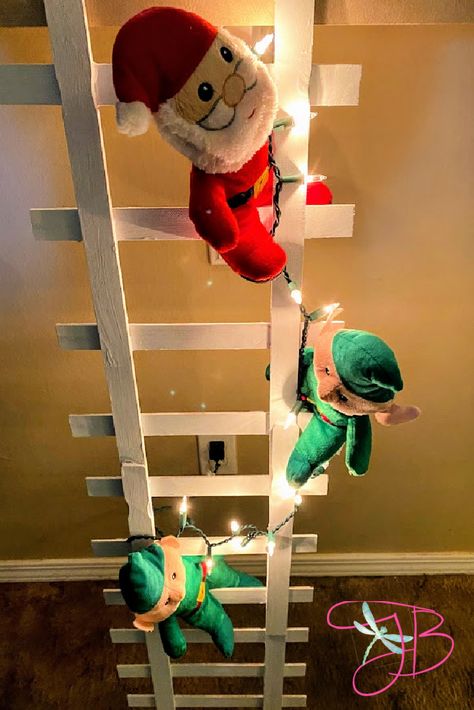 Dollar Tree DIY Christmas Elf Ladder Diy Christmas Elves, Christmas Ladder, Dollar Tree Diy Christmas, Dollar Tree Christmas Decor, Cute Christmas Decorations, Flocked Christmas Trees Decorated, Dollar Tree Christmas, White Christmas Trees, Christmas Decorations Diy Outdoor