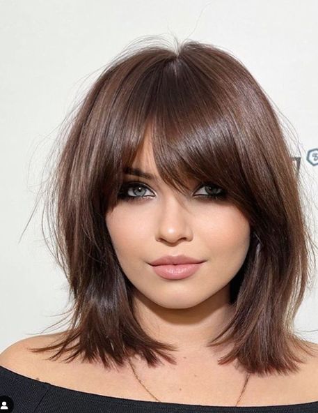 Vlasové Trendy, Lob Haircut, Lob Hairstyle, Shoulder Length Hair Cuts, 짧은 머리, Hair Color And Cut, Haircuts With Bangs, Medium Hair Cuts, Shoulder Length Hair