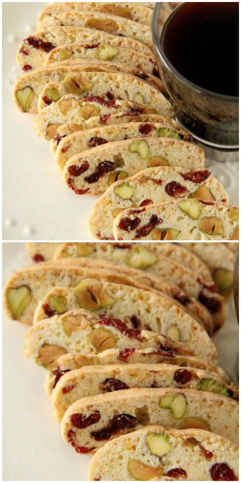 Cranberry Biscotti Recipe, Best Biscotti Recipe, Easy Biscotti Recipe, Cranberry Biscotti, Cranberry Pistachio Biscotti, Pistachio Biscotti, Cranberry Pistachio, Almond Biscotti, Biscotti Cookies