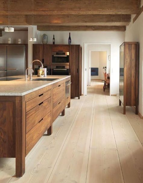 Contemporary Walnut Kitchen, Walnut Kitchen Cabinets, Walnut Kitchen, Rustic Kitchen Cabinets, Rustic Modern Kitchen, Wood Kitchen Cabinets, Modern Kitchen Cabinets, Trendy Kitchen, Large Kitchen