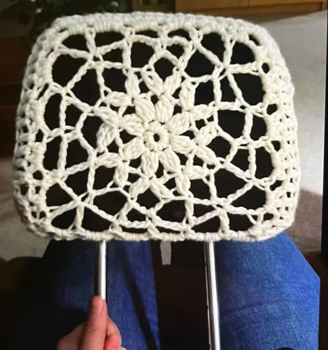 Crochet Headrest Cover Free Pattern, Crochet Projects For Car, Crochet Seat Cover Pattern Free, Crochet Head Rest Cover, Crochet Headrest Cover, Crochet Car Headrest Cover, Seat Belt Cover Crochet, Car Seat Crochet, Car Crochet Accessories