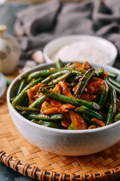 String Bean Chicken Stir-fry (A 20-Minute Recipe!) String Bean Chicken Recipe, String Bean Chicken, Pasta Mexicana, Beans Recipes, Wok Of Life, Woks Of Life, The Woks Of Life, String Beans, Stir Fry Recipes Chicken