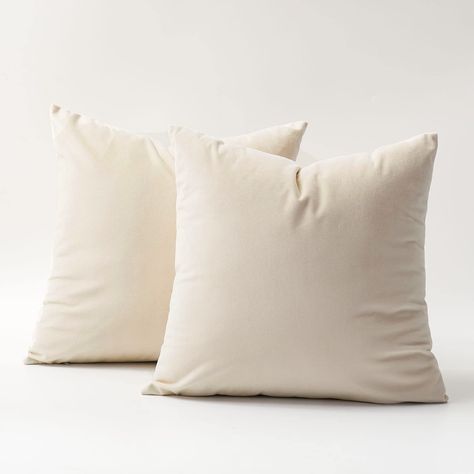 Decorative Pillows For Bed, Square Couch, Target Pillows, Pillows For Bed, Pillows For Living Room, Living Room Decor Pillows, Cream Pillows, Velvet Throw Pillow, Luxury Pillows