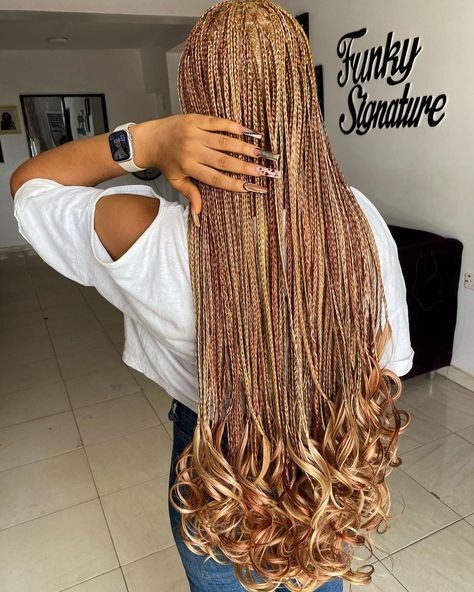 How To French Curl Braids And 24 Drop-Dead Gorgeous French Curl Braid Styles Every Black Girl Must Try Peekaboo Knotless Braids With French Curls, Darling French Curl Braids, Braids Business, Anime Braids, Big Chop Natural Hair, French Curl Braids, French Curls, Curl Braids, Sleek Braid