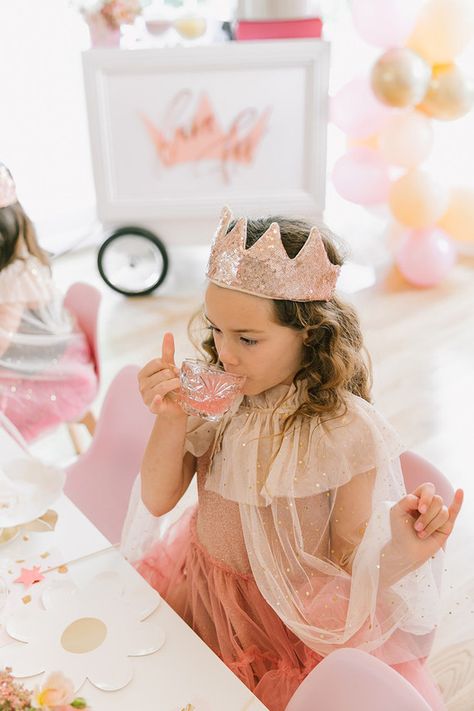 Princess Tea Party Cake Ideas, Princess Tea Party Dress, Princess Dress Up Party Ideas, Neutral Princess Party, Elegant Princess Birthday Party, Tea Party Dresses For Kids, Classy Princess Party, Modern Princess Party, Boho Princess Party