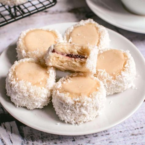 10 Polish Christmas Cookies to Put on Your Bucket List - Chef's Pencil Polish Christmas Cookies, Filling Meals, Polish Cookies, Lavender Cookies, Prove Yourself, Polish Christmas, Cheese Cookies, Tea Cookies, Christmas Dishes