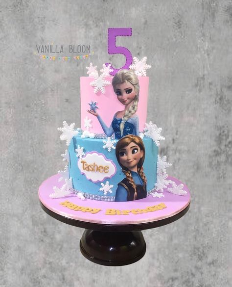 Bolo Frozen, Elsa Cakes, 2 Tier Cake, Tier Cake, Frozen Cake, Elsa Frozen, Tiered Cakes, Kids Cake, Frozen