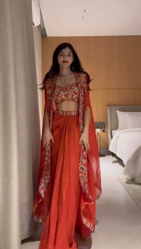 Instagram$Facebook Follow Us :- @jayamarfab Indian Wedding Georgette Lehenga with Blouse and Shrug Designer Bridesmaid Lehenga Indo Western Lehenga We Make Wedding Lehengas, Indian Lehenga, Bridal Lehenga, Designer Lehenga, South Indian Dresses, Lengha Choli, Chaniya Choli, Lancha, Semistitched Lehenga, Bridesmaid Lehengas, Sabyasachis Lehengas, Floral Skirts, Punjabi Lehengas, Ethnic Lehengas, Indo-western Outfits, Indian Outfits, Bollywood lehengas. 𝗙𝗮𝗯𝗿𝗶𝗰 𝗗𝗲𝘁𝗮𝗶𝗹𝘀: Shrug :- Fabric Shadi Outfits Indian Weddings, Indian Outfits Modern, Indo Western Lehenga, Western Lehenga, Lehenga With Blouse, Lehenga Bridesmaid, Lehenga Bridal, Indian Bridesmaid Dresses, Bridesmaid Lehenga