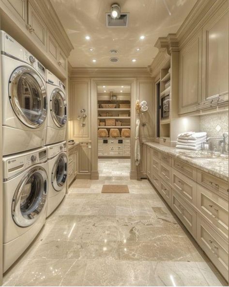 Old Money Laundry Room, Dream Laundry Room Luxury, Walk In Laundry Room, Elegant House Interior, Luxury Laundry Room Ideas, Huge Laundry Room, Luxury Laundry Room, Elegant Laundry Room, Large Laundry Room