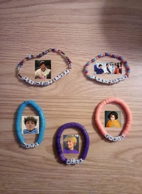 Sandlot Bracelet Ideas, Sturniolo Triplets Inspired Bracelets, Seed Bead Jewelry Aesthetic, Tv Show Bracelet Ideas, Bracelet Ideas Clay Beads Y2k, Friend Group Bracelet Ideas, Matt Sturniolo Bracelet, Chris Sturniolo Bracelet, Sturniolo Triplets Bracelet