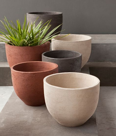 Plant Pot Design, Cement Planters, Plants Decor, Plant Decor Indoor, House Plants Decor, Wooden Planters, Pot Designs, Pottery Planters, Ceramic Pots