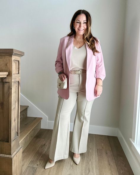 10 Transitional Spring Workwear Outfits - The Recruiter Mom Apple Outfits, Spring Office Outfits, Spring Workwear, Classic Work Outfits, Workwear Outfits, Workwear Capsule, Fashion Work Outfit, Women's Workwear Fashion, Dress Code Casual