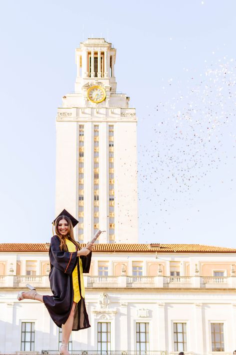 Grad Photo Ideas, Ut Tower, College Grad Pictures, Poses Unique, Grad Picture Ideas, College Grad Photos, Senior Year Pictures, Outdoor Senior Pictures, Graduation Pic Ideas