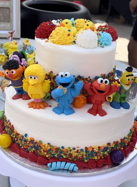 Sesame Street Ozzys 1st Bday  | CatchMyParty.com Simple Sesame Street Cake, Diy Sesame Street Cake, Sesame Street Birthday Cake Ideas, Sesame Street Cake Ideas, Sesame Street Smash Cake, Seaseme Street Birthday Party, Sesame Street Birthday Cake, Sesame Street Birthday Cakes, Sesame Street Birthday Party Ideas