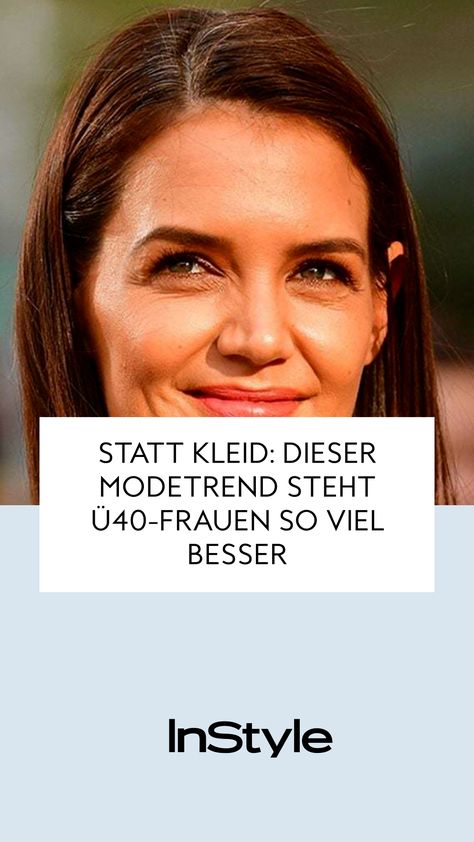 Kleider können schnell älter machen, als man ist. Katie Holmes zeigt, welcher Modetrend ü40-Frauen viel besser stehtFashion, Mode, Outfit, Styling 40s Mode, Gentleman Mode, Mode Ab 50, Casual Chic Outfits, Outfit Styling, Katie Holmes, Mode Outfits, Jean Outfits, Party Outfit