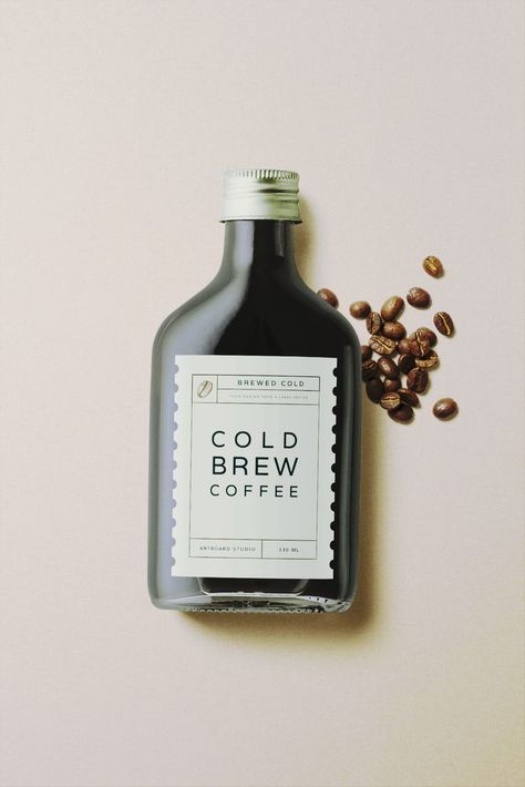 Cold Brew Label, Logo Design Kitchen, Cold Brew Bottle, Cold Brew Packaging, Coffee Branding Design, Mini Cafeteria, Coffee Label, Drinks Packaging Design, Bottle Design Packaging