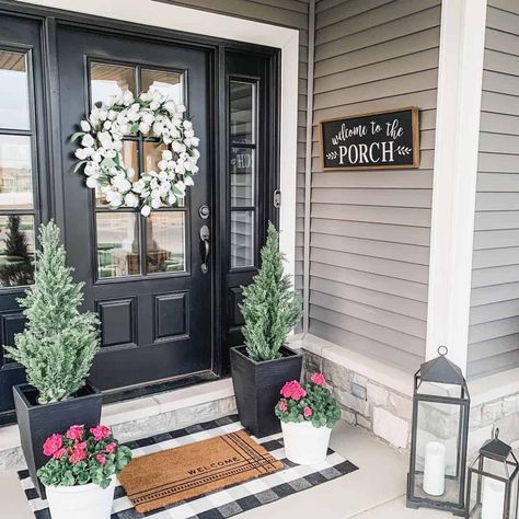 17 Black Double Front Doors Ideas for a Timeless Look Front Porch Plants, Front Porch Planters, Painting Front Porch Concrete, White Porch, Front Porch Concrete, Painting Front Porch, Porch Plants, Painted Front Porches, Porch Colors