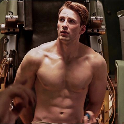 Captin America, Captain America Suit, Chris Evans Shirtless, Captain Rogers, Christopher Evans, Steve Rogers Captain America, Robert Evans, Chris Evans Captain America, Man Thing Marvel