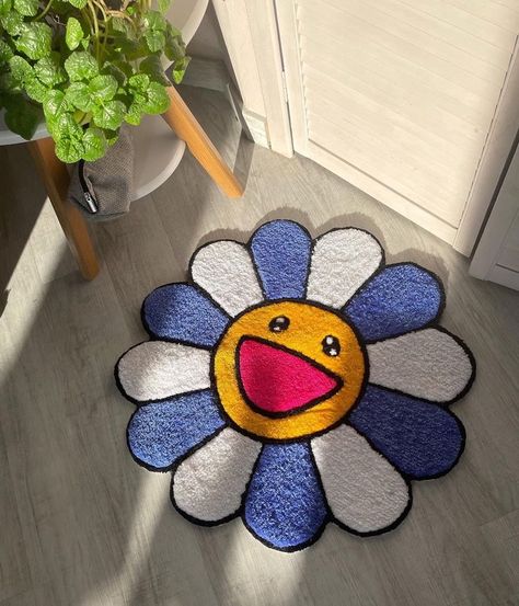 Tufting Diy, House Bedroom Ideas, Murakami Flower, Graphic Rug, Funky Rugs, Flower Rug, Deco Originale, Rug Inspiration, Cute Bedroom Decor