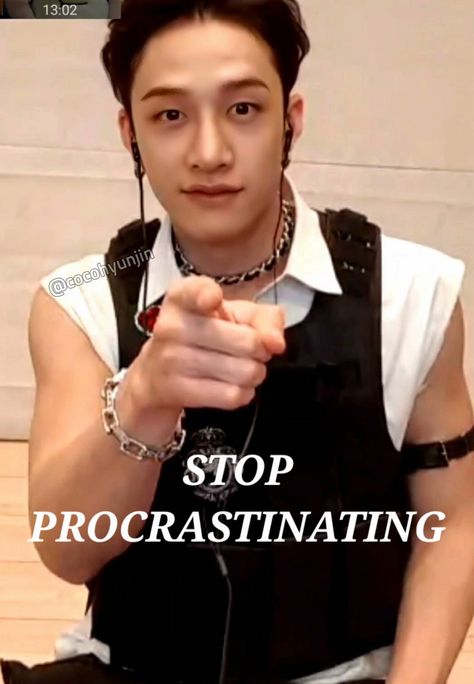 Like Mate Stop Procrastinating, Stop Procrastinating, Reaction Memes, Kids Fans, Chris Chan, How To Stop Procrastinating, Motivational Pictures, Losing A Child, Kid Memes