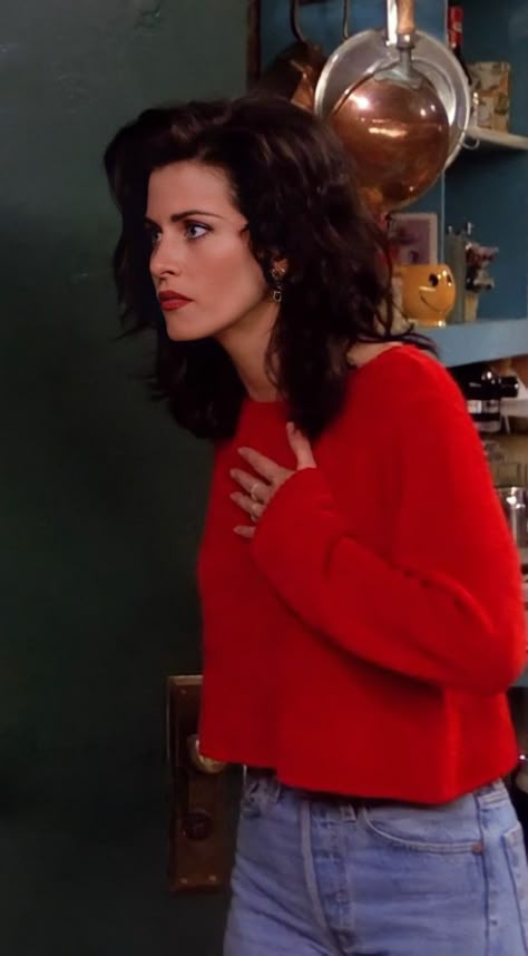 Monica Outfits, Monica Geller Outfits, Red Hair Outfits, Friends Fits, Red Sweater Outfit, Woman Costumes, Rachel Green Outfits, Spirit Week Outfits, Friends Outfit