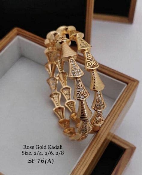 Dubai Gold Bangles, Bridal Jewellry, Golden Jewellery, Dubai Gold Jewelry, Gold Bangles For Women, Gold Bangle Set, Modern Gold Jewelry, Bangles Gold, Fancy Jewellery Designs