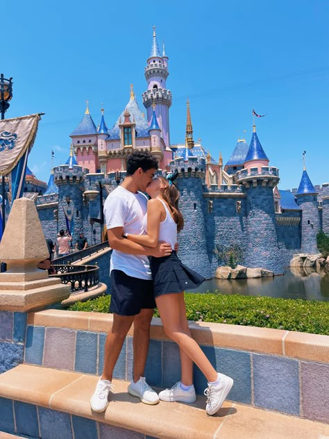 Couple Outfits For Disneyland, Couples Disney Pictures, Disney Couples Pictures, Disney Couple Pics, Disneyworld Couples Outfits, Cute Couple Pics At Disney, Disney Couple Aesthetic, Disney Honeymoon Outfits, Couple At Disney